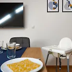 Citysuites Salzburg, Budget Stay, Next To Center And Old Town, Shared Spaces Casa de hóspedes