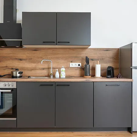 Gæstehus Citysuites Salzburg, Budget Stay, Next To Center And Old Town, Shared Spaces